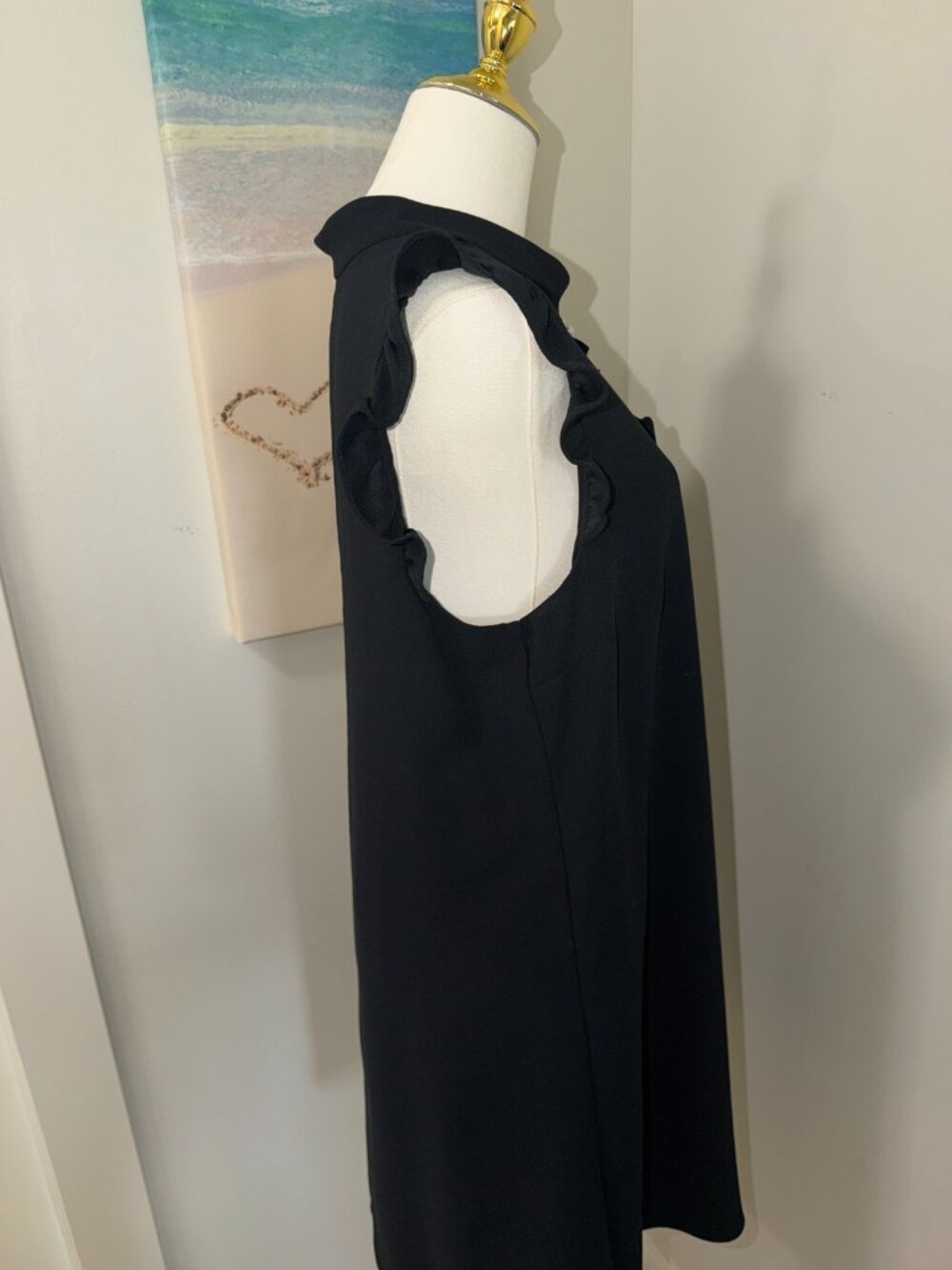 Lilly Pulitzer Adele Shift Dress - Size 10 - Black with Pearl Detail 🖤✨ - Picture 4 of 5